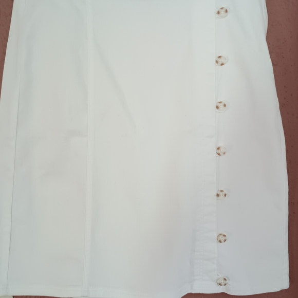 Christopher & Banks White Button-Accent Pencil Skirt - Picture 1 of 6